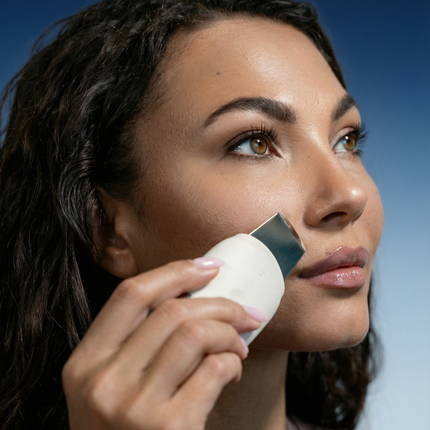 Blyss Iris – Ultrasonic Facial Scrubber & Skin Spatula